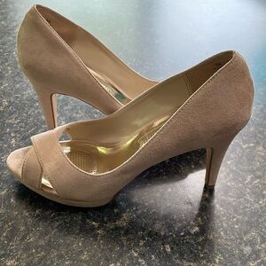 Blush suede Brigette Bailey pumps.
